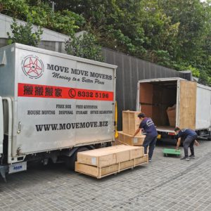 Last mile delivery for cargo