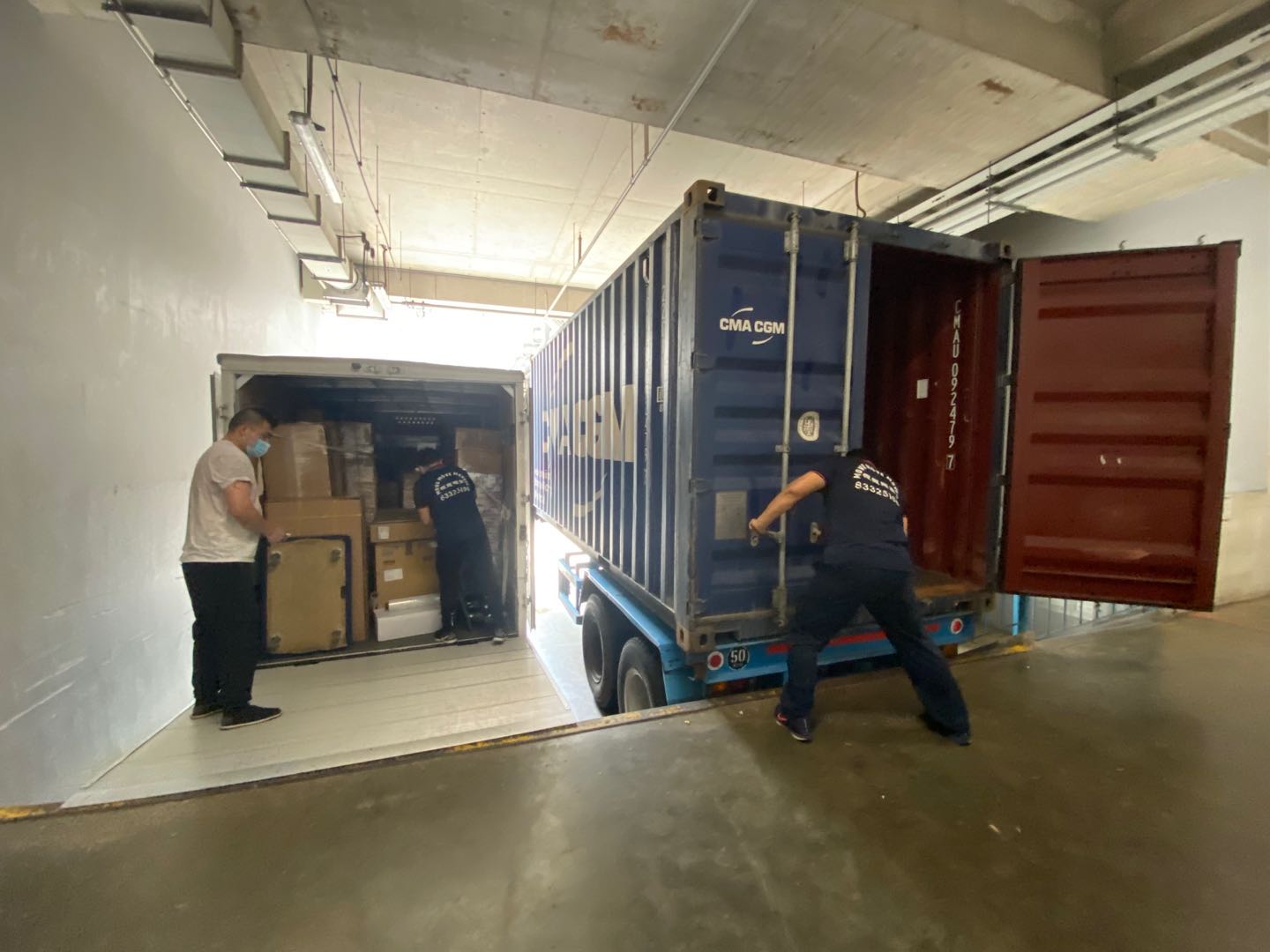 Unstuffing from Container