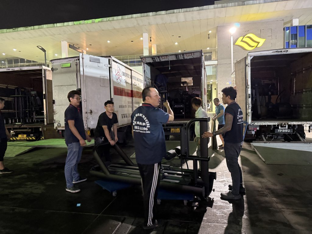 Move Move Movers real moving job photo in Singapore