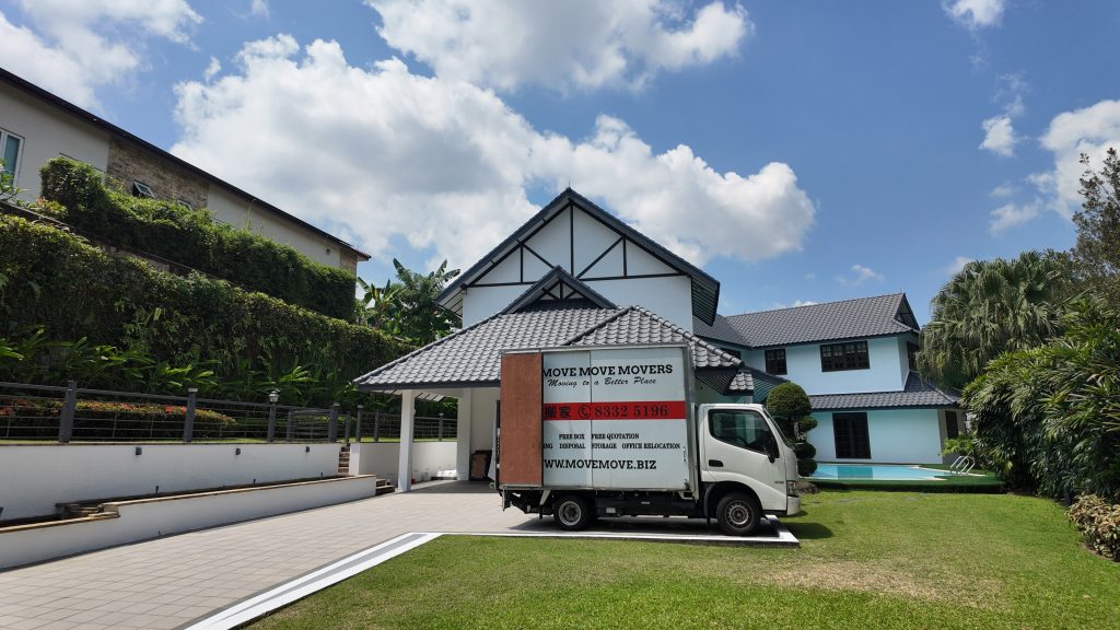 Move Move Movers real moving job photo in Singapore
