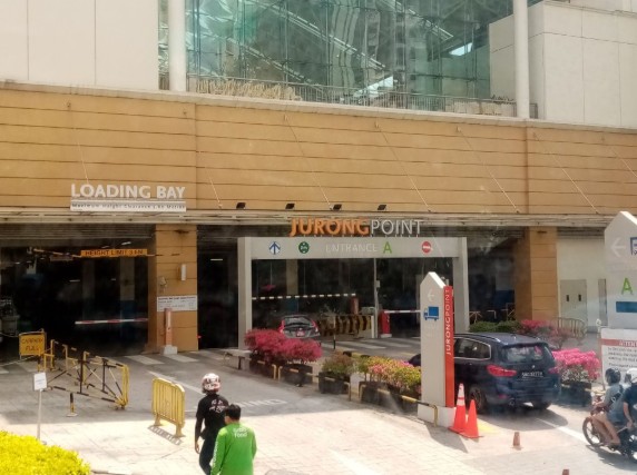 Lift exchange 1 – move move movers – move move movers Jurong point lift exchange