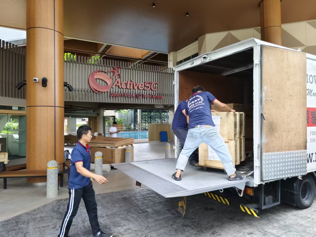 Move Move Movers 2aa3c58898258b9839993ff492ae7991